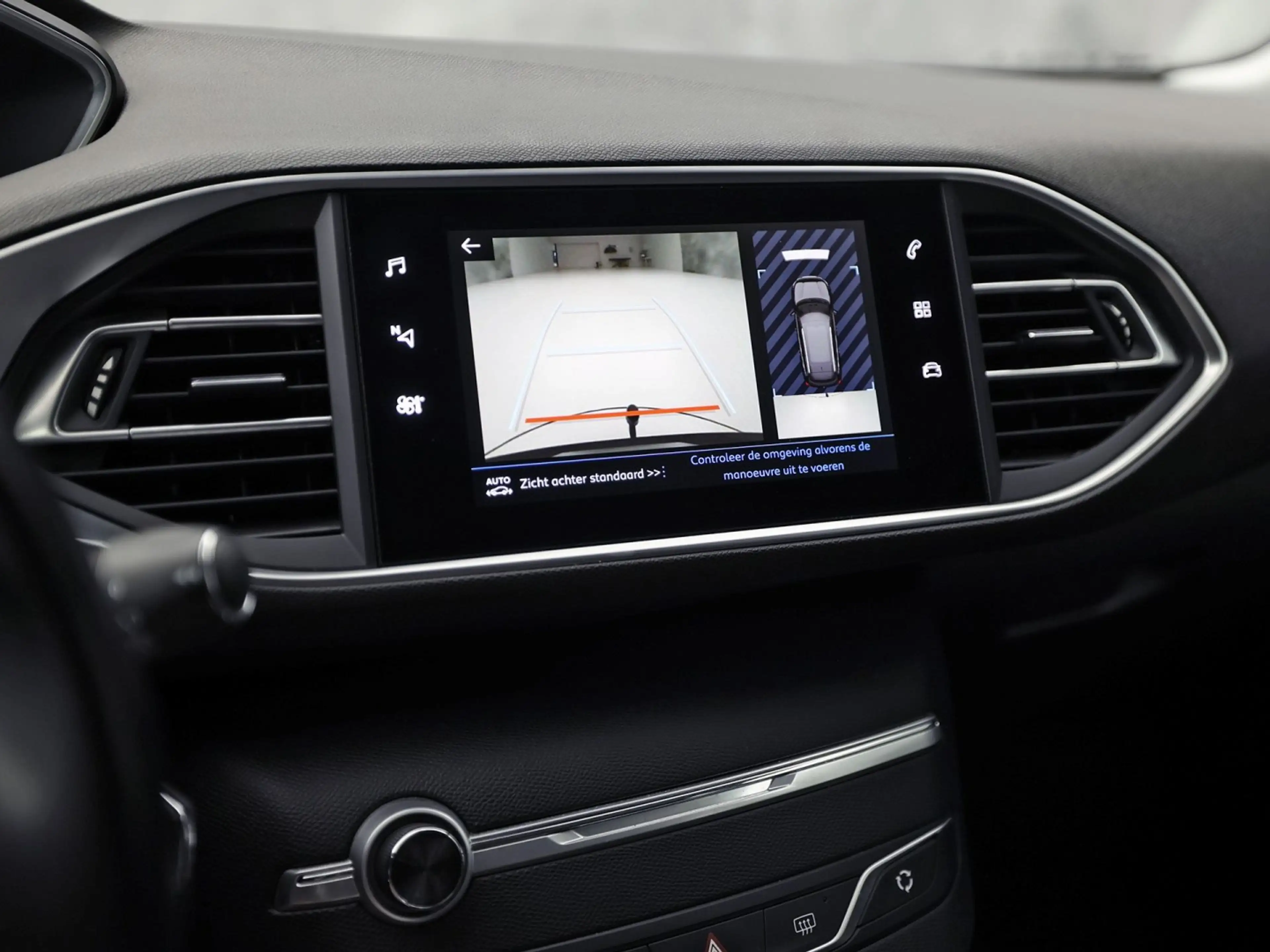 Peugeot 308 SW 1.2 PureTech Premium Sport (VIRTUAL COCKPIT, AP — photo 18