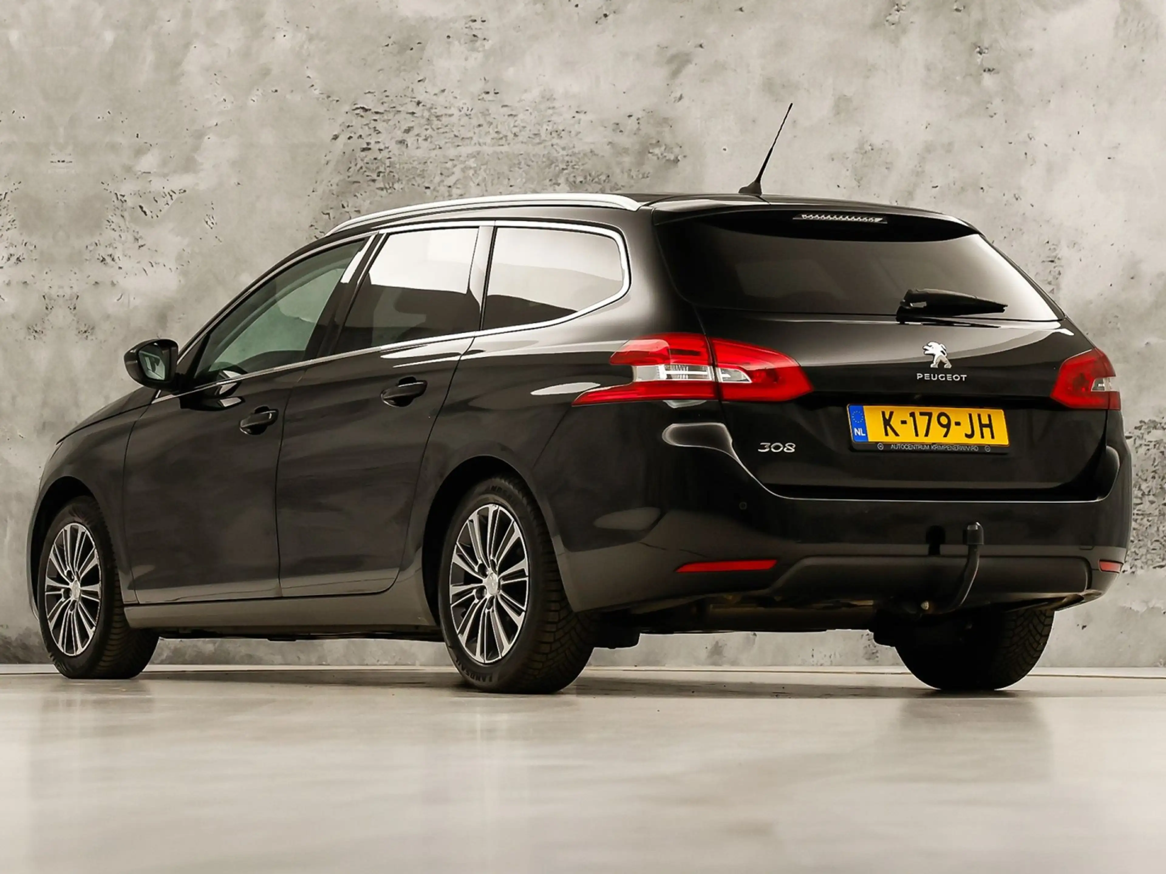 Peugeot 308 SW 1.2 PureTech Premium Sport (VIRTUAL COCKPIT, AP — photo 3