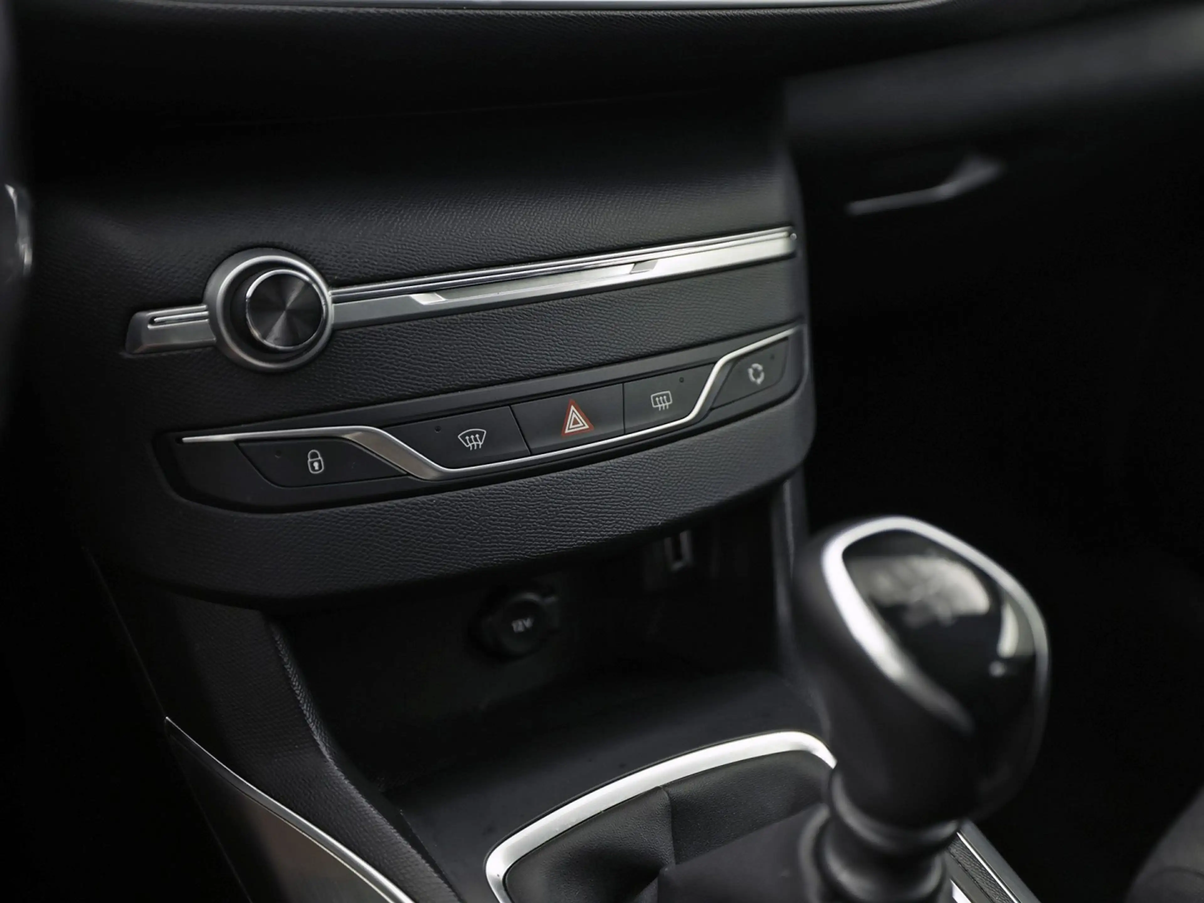 Peugeot 308 SW 1.2 PureTech Premium Sport (VIRTUAL COCKPIT, AP — photo 9
