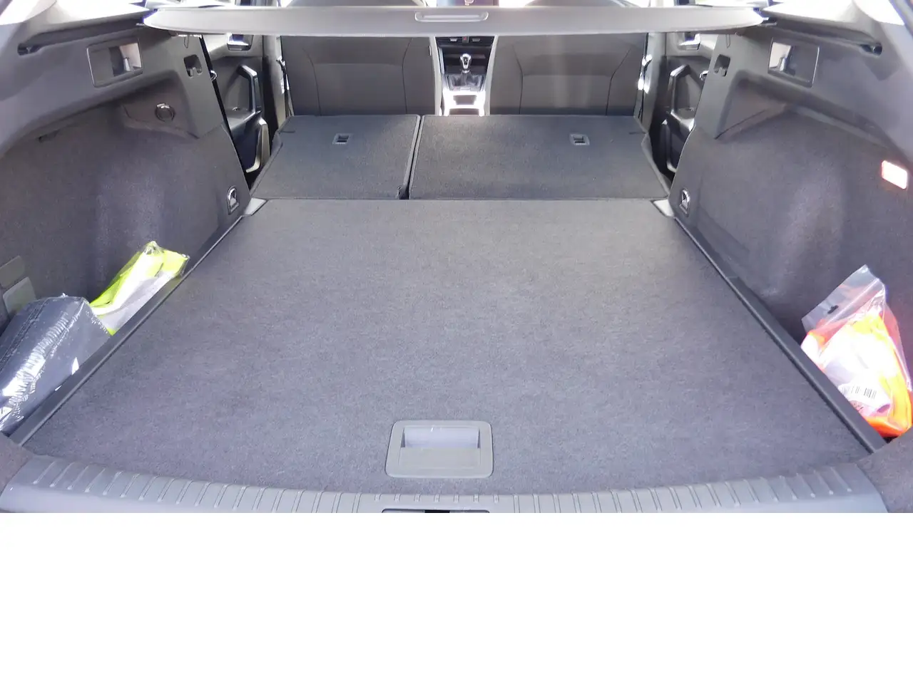 SEAT Leon 2.0 Kombi Reference TDI BMT LED Klima Navi, миниатюра 16