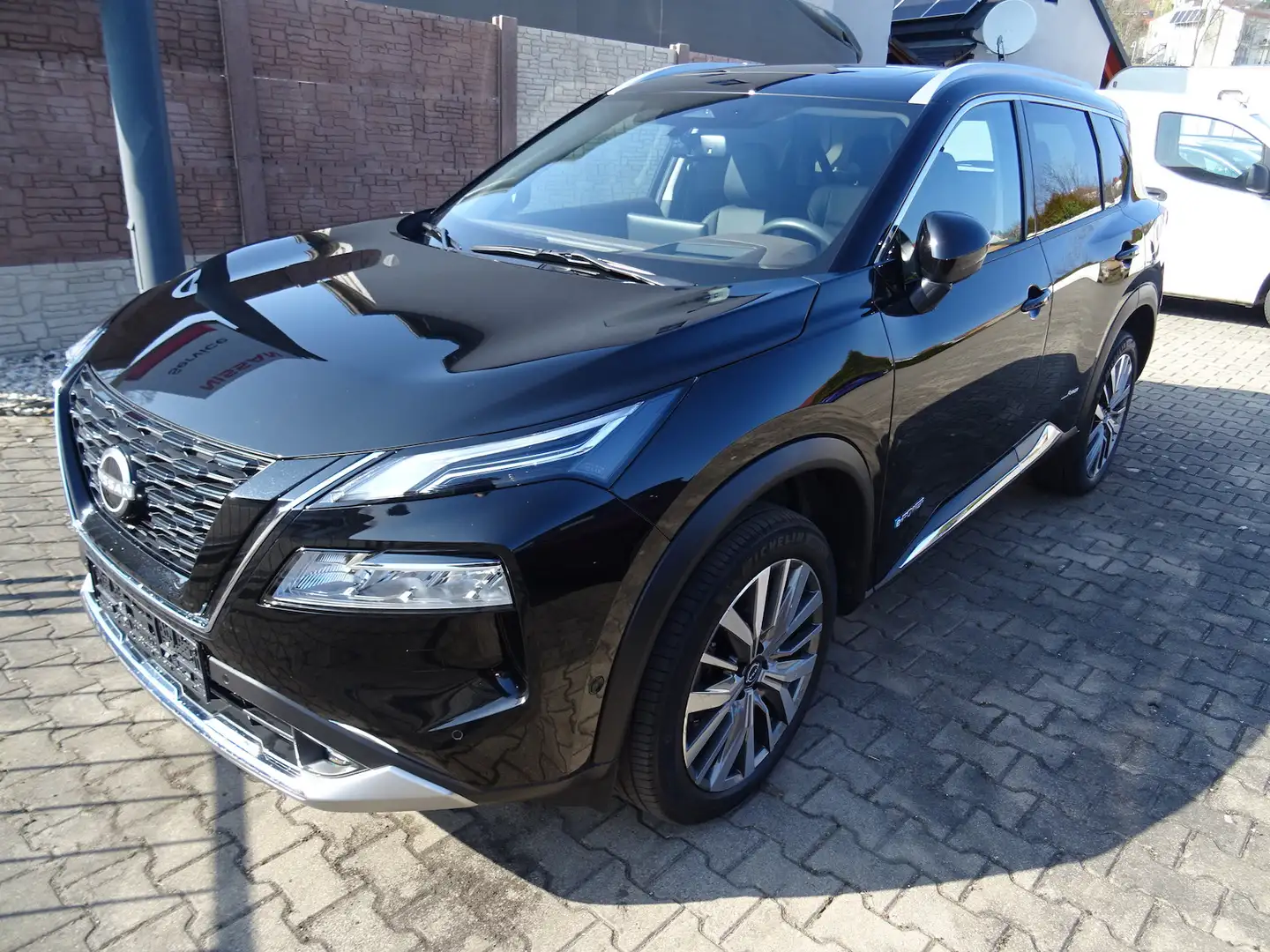 Nissan X-Trail e-Power e-4orce Tekna 20´´ Pano Winter Schwarz - 1