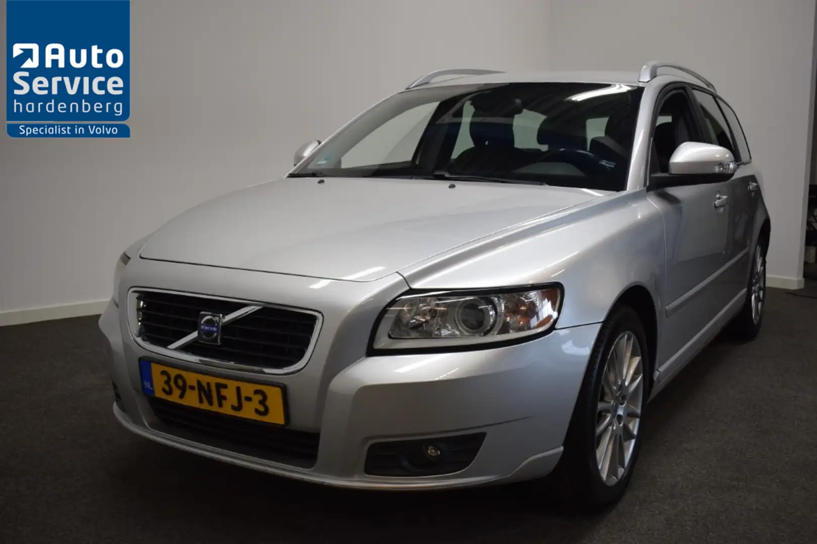 Volvo V50 2.0 Sport 146pk 163800 km Trekhaak 1350kg/ Airco/ Gris - 1