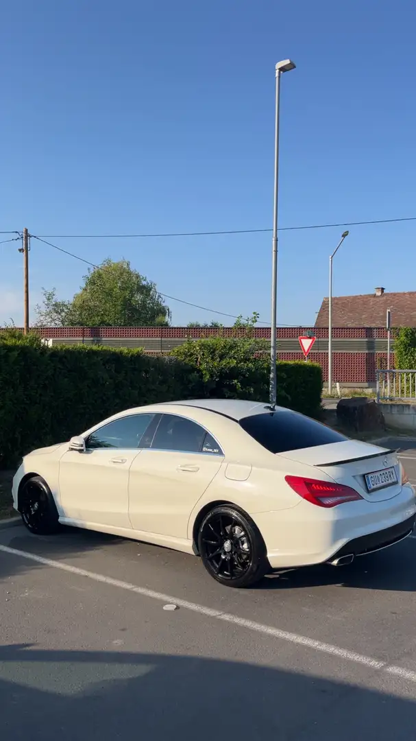Mercedes-Benz CLA 200 d OrangeArt Edition Coupe Aut. - 1