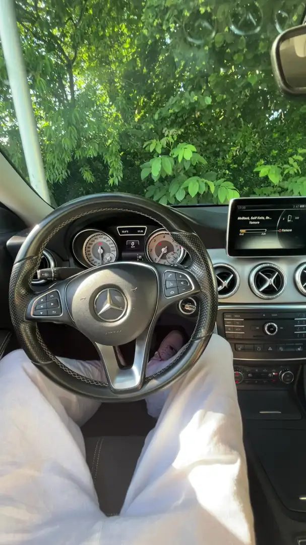 Mercedes-Benz CLA 200 d OrangeArt Edition Coupe Aut. - 2