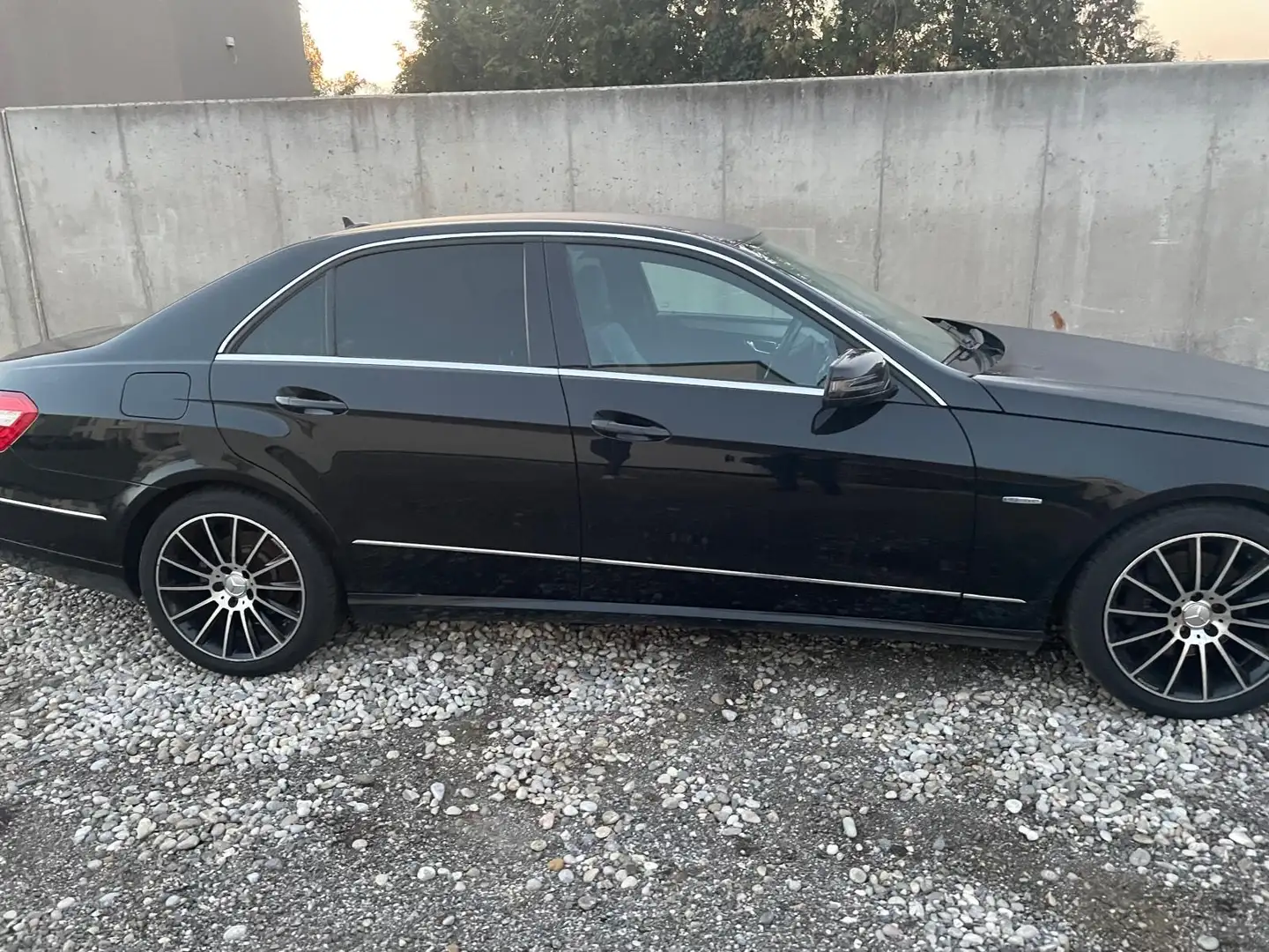 Mercedes-Benz E 250 CDI DPF BlueEFFICIENCY Automatik Avantgarde - 2