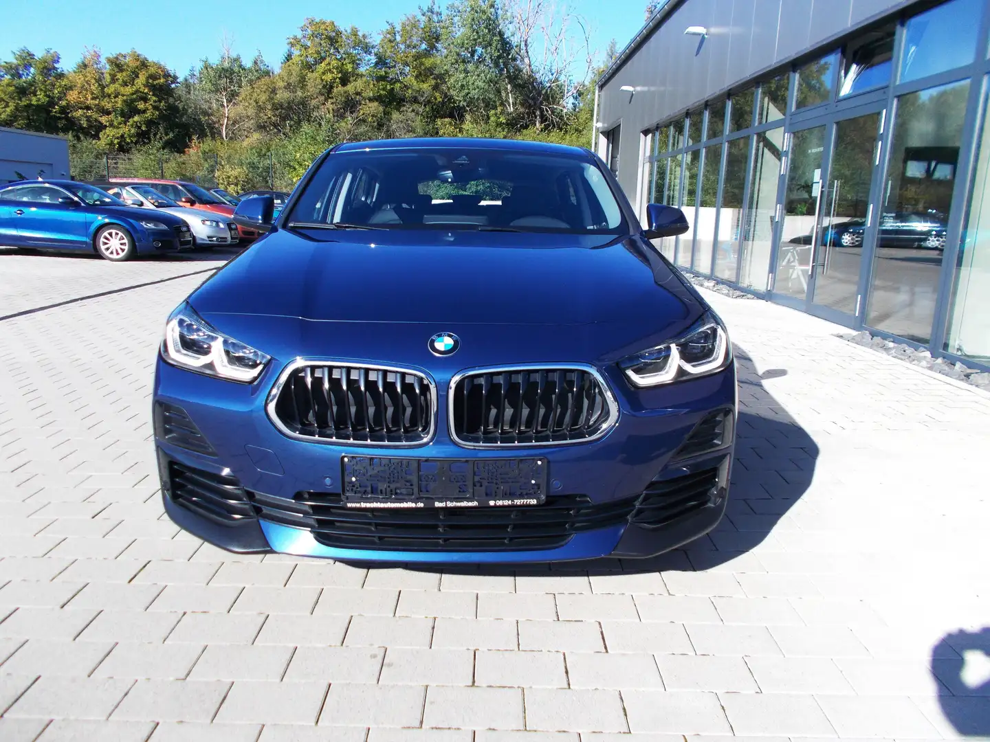 BMW X2 xDrive 25 e Advantage Blau - 2