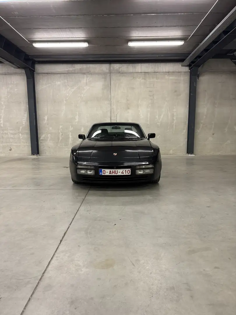 Porsche 944 TURBO S     (maar 1.635 ooit gebouwd) Noir - 1