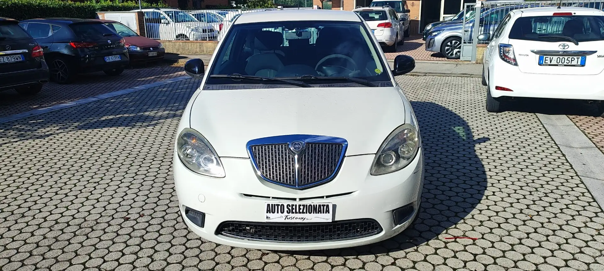 Lancia Ypsilon Ypsilon 1.2 69 CV Diva Blanc - 2