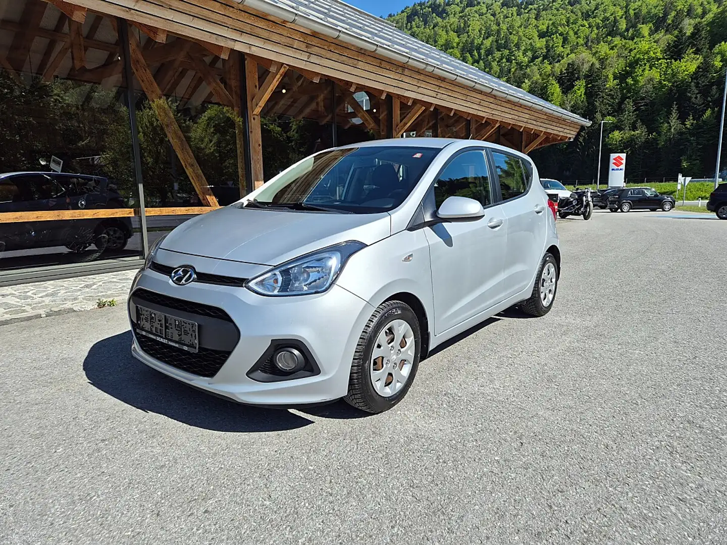 Hyundai i10 1,0 Comfort Start/Stopp Automatik Silber - 1