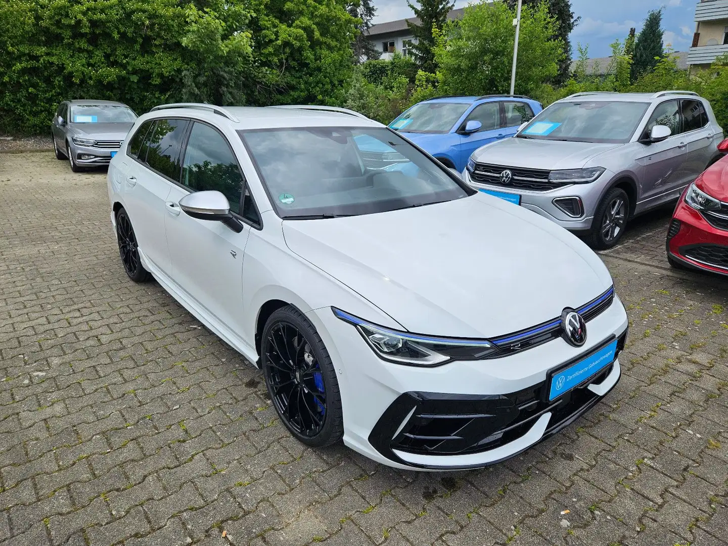 Volkswagen Golf VIII Variant R AHK Navi LED-Matrix Harman Weiß - 2