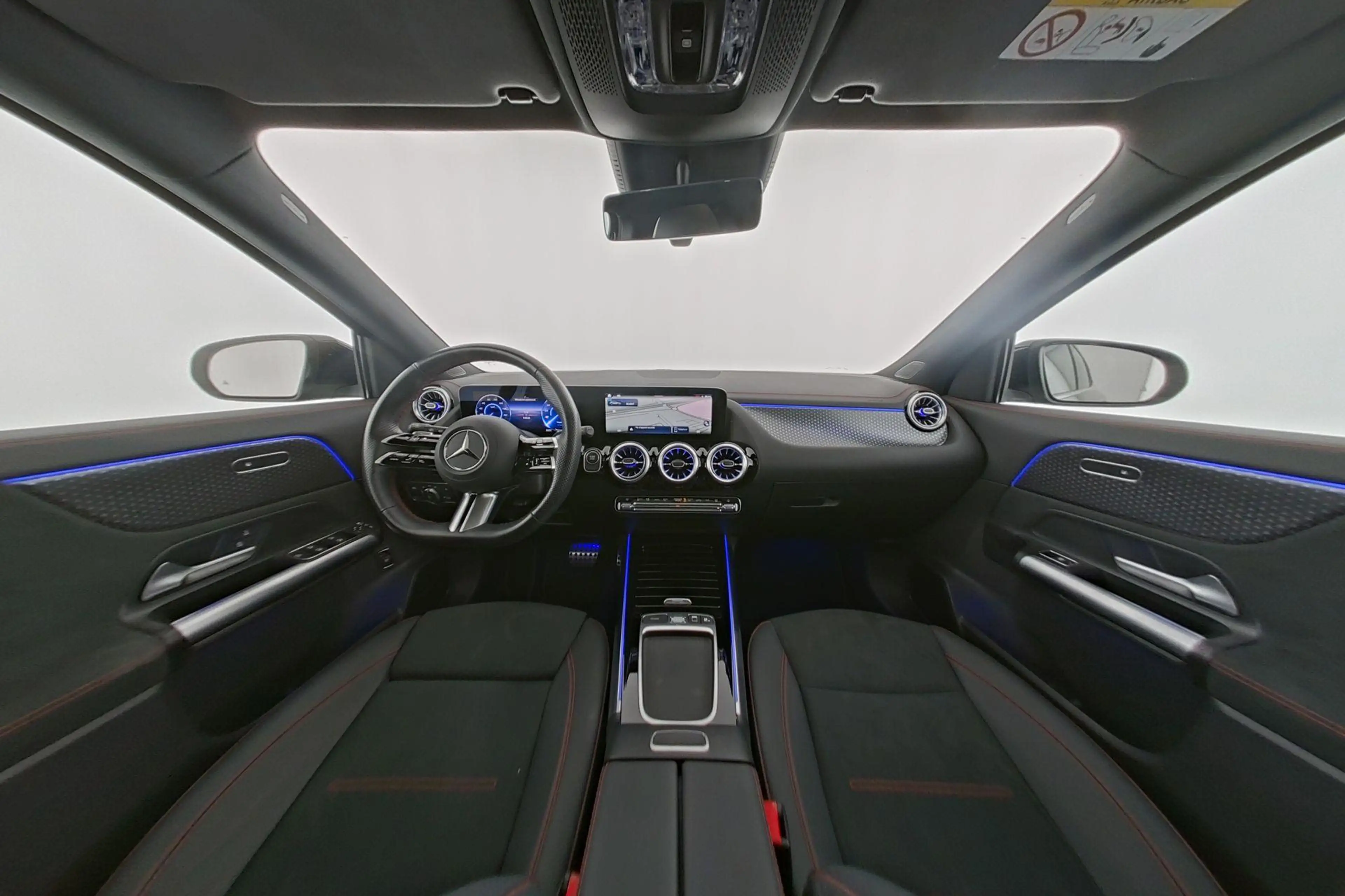 Mercedes-Benz EQA 250 250+ AMG Line — photo 12