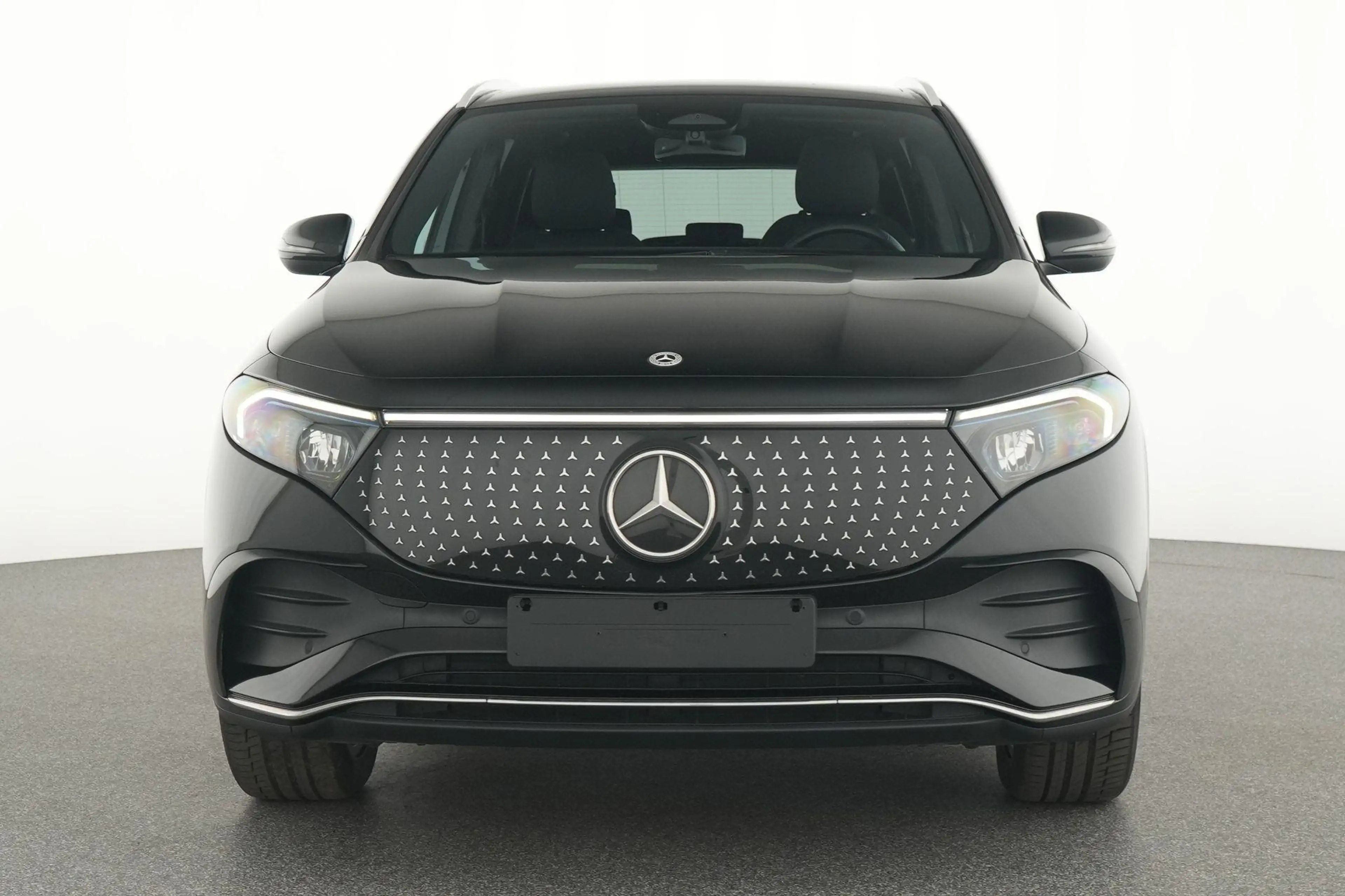 Mercedes-Benz EQA 250 250+ AMG Line — photo 6