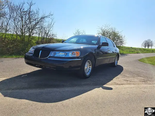 Lincoln Town Car