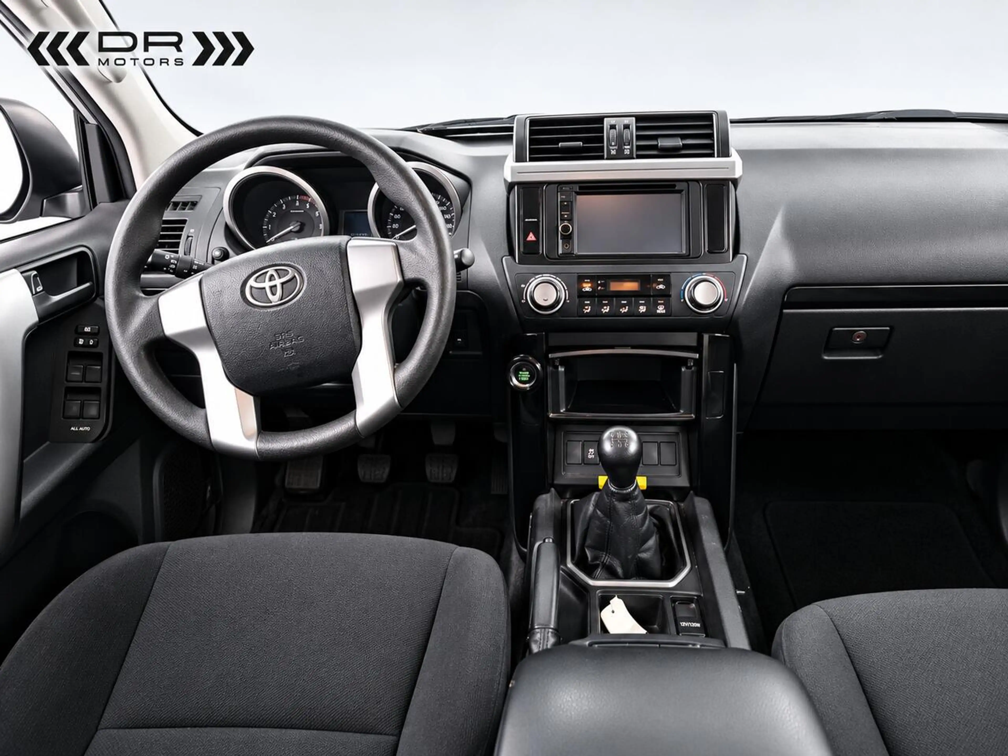 Toyota Land Cruiser 2.8 D man - 4D Active (LICHTE VRACHT) — photo 9