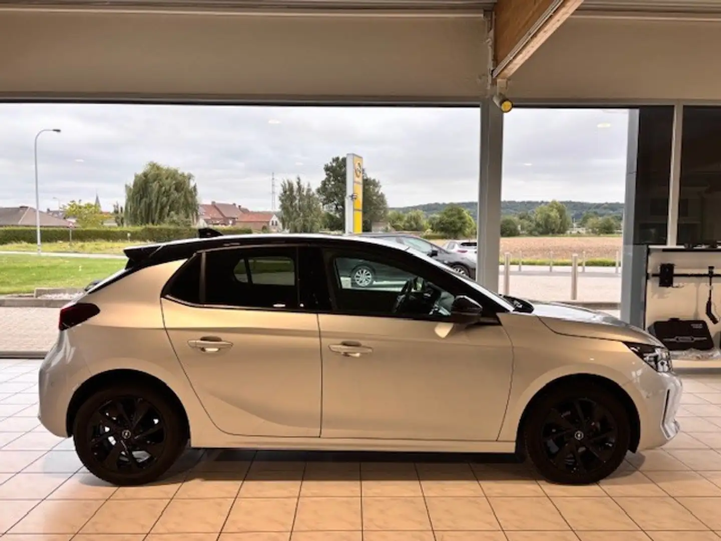 Opel Corsa CORSA GS-LINE/GPS/Camera/Carplay Gris - 2