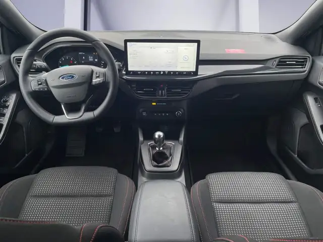 Ford Focus view 10