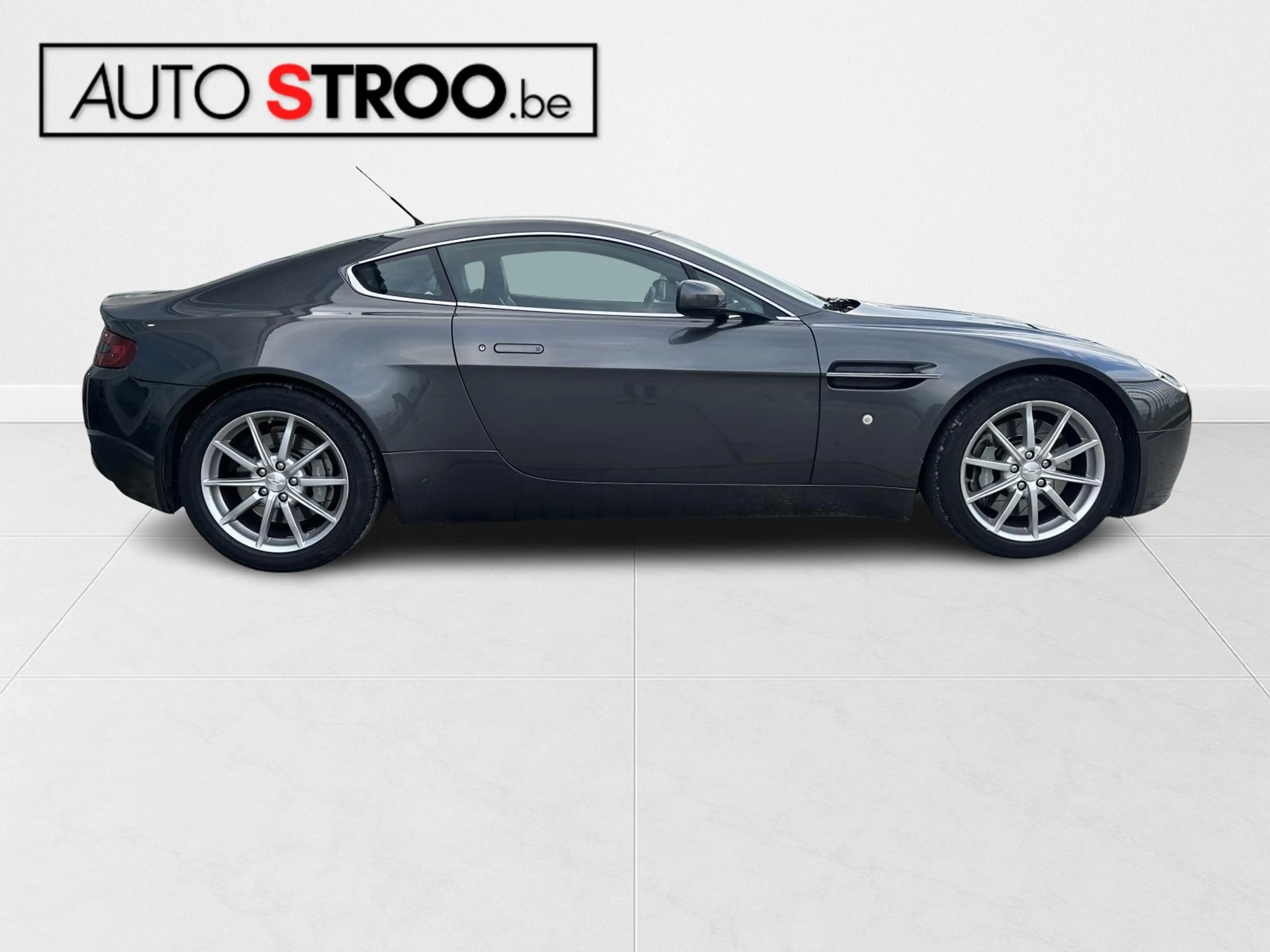 Aston Martin V8 V8 4.3i MANUAL GEAR | 1owner — photo 6