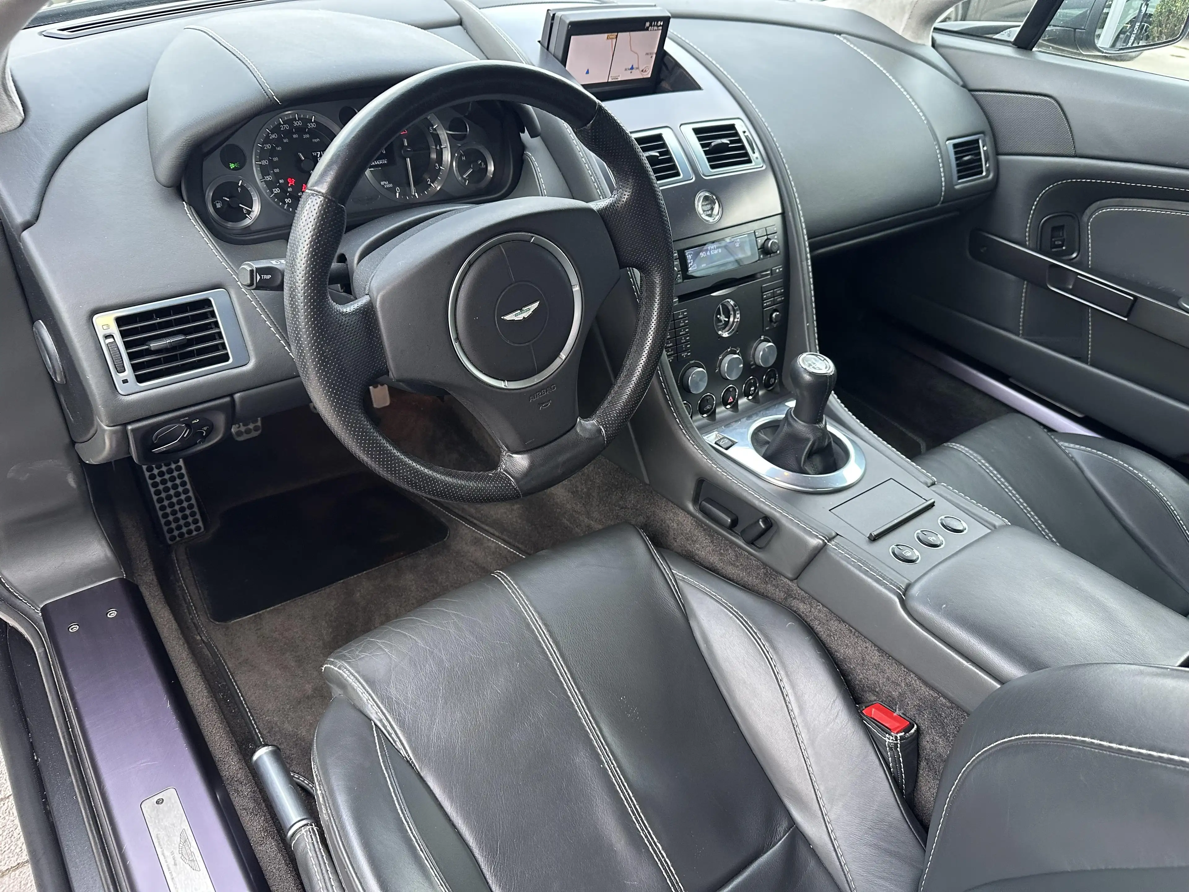 Aston Martin V8 V8 4.3i MANUAL GEAR | 1owner — photo 10