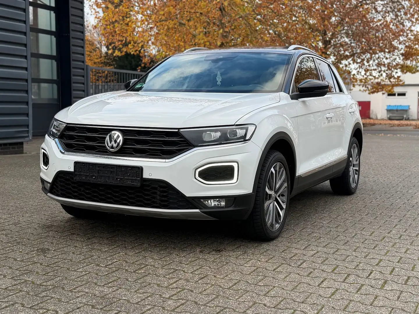 Volkswagen T-Roc Sport 4Motion LED NAVI Weiß - 1