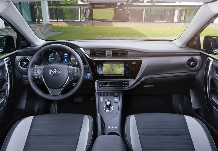 Toyota Auris 2017, foto 6