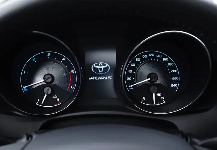 Toyota Auris 2017, foto 7