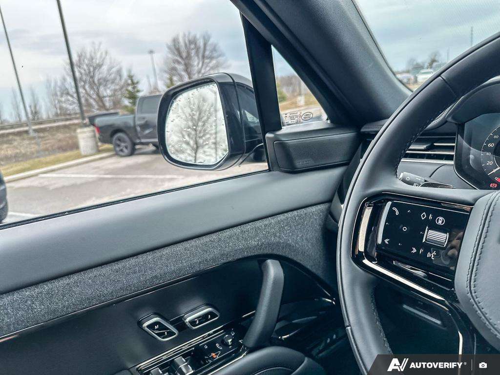 2026 Land Rover Range Rover Sport P530 Dynamic SE thumb 17