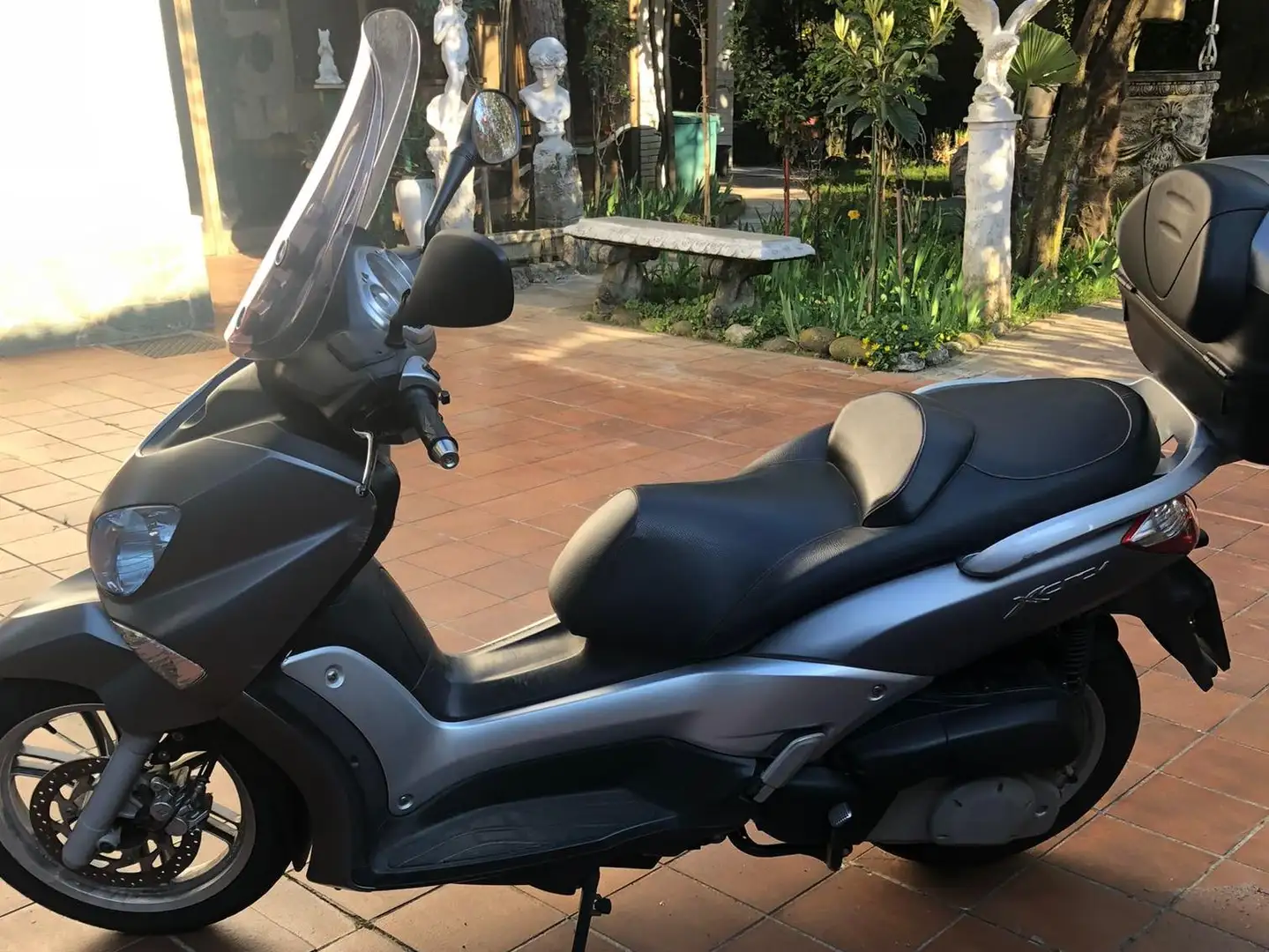 Yamaha X-City 250 Plateado - 2