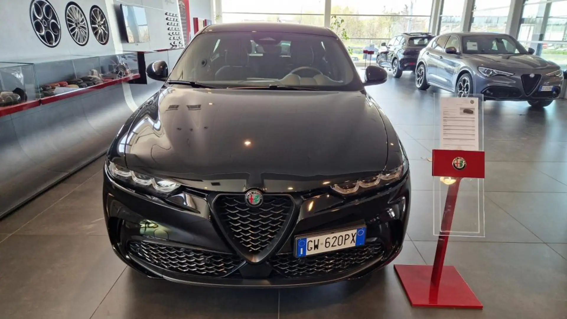 Alfa Romeo Tonale 1.5 160 CV MHEV TCT7 Sprint Чорний - 1