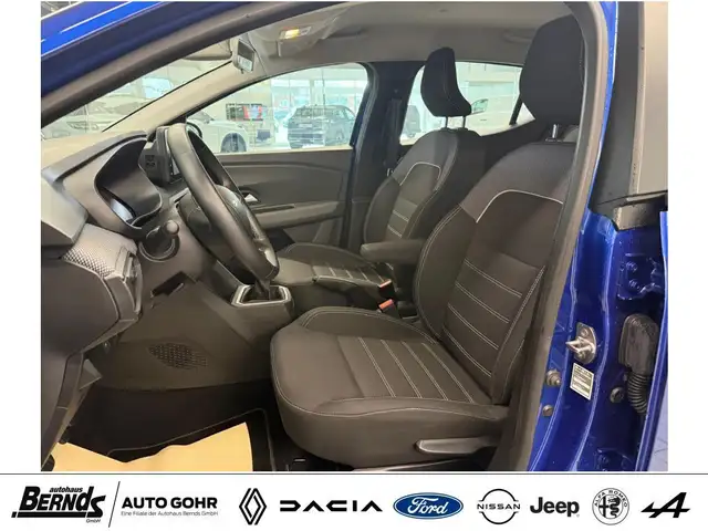 Dacia Sandero view 9