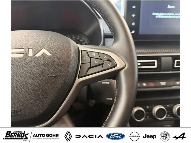 Dacia Sandero view 13