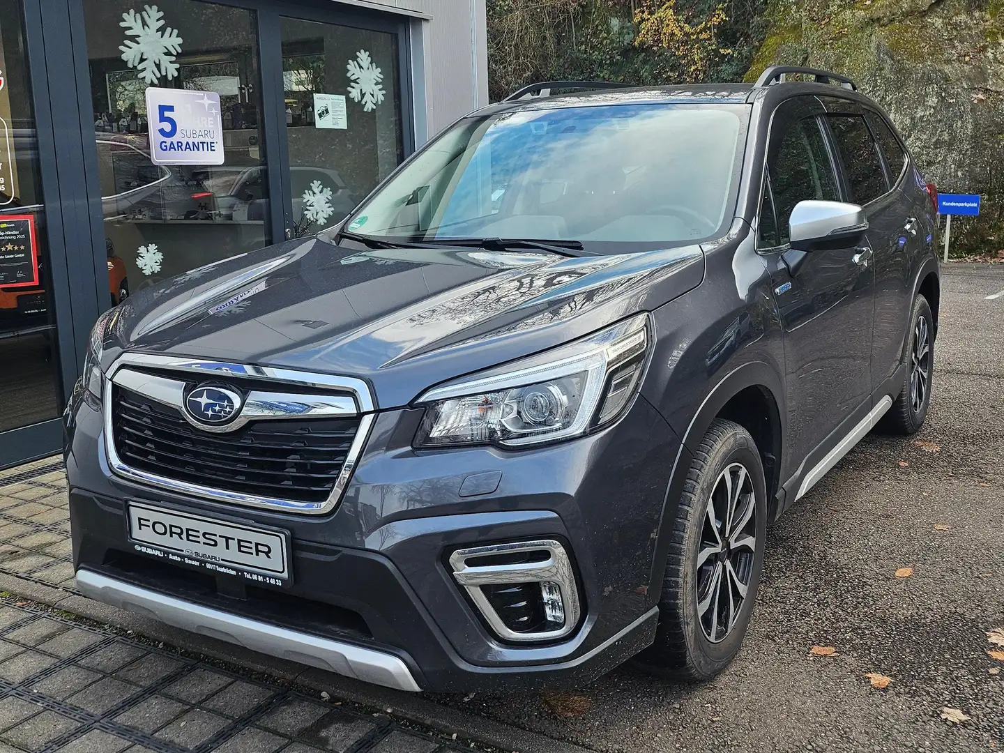 Subaru Forester 2.0ie-Boxer Comfort CVT Grau - 1