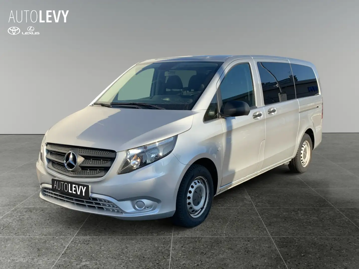 Mercedes-Benz Vito Tourer 114 CDI *9 Sitzer*Bluetooth* Серебристый - 2
