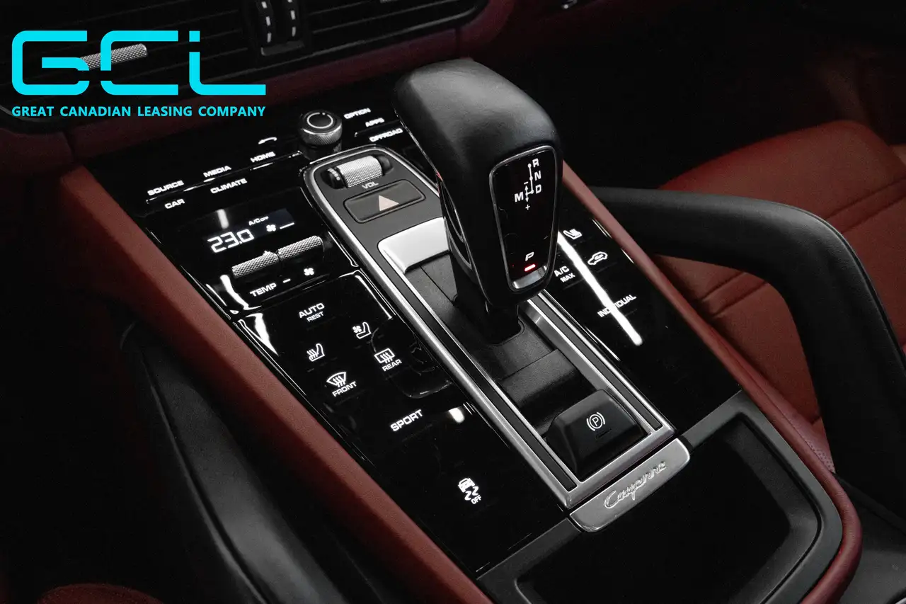 Porsche Cayenne снимка Porsche Cayenne
