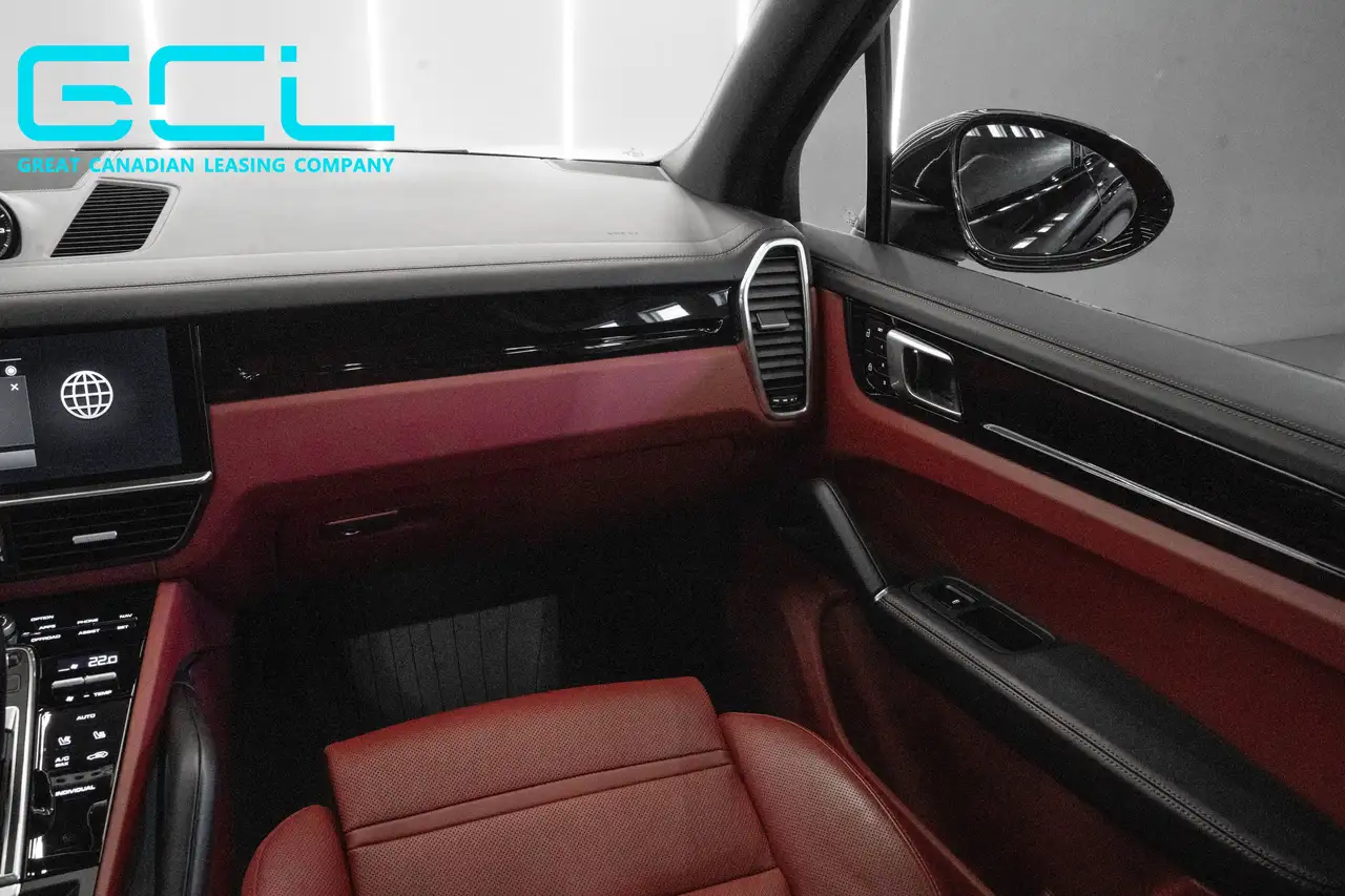 Porsche Cayenne снимка Porsche Cayenne