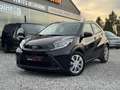 Toyota Aygo X 1.0 VVT-I CAMERA AIRCO AUTO CAR PLAY GARANTIE Noir - thumbnail 1
