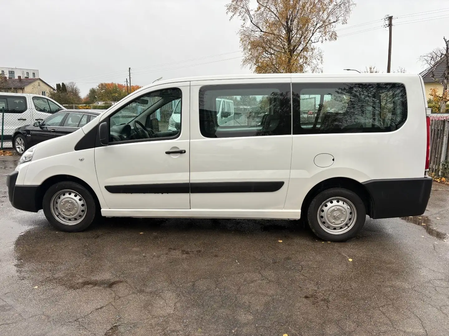 Peugeot Expert 2,0 Diesel *Klima*9 Sitzplätze* Langer Radstand Weiß - 1