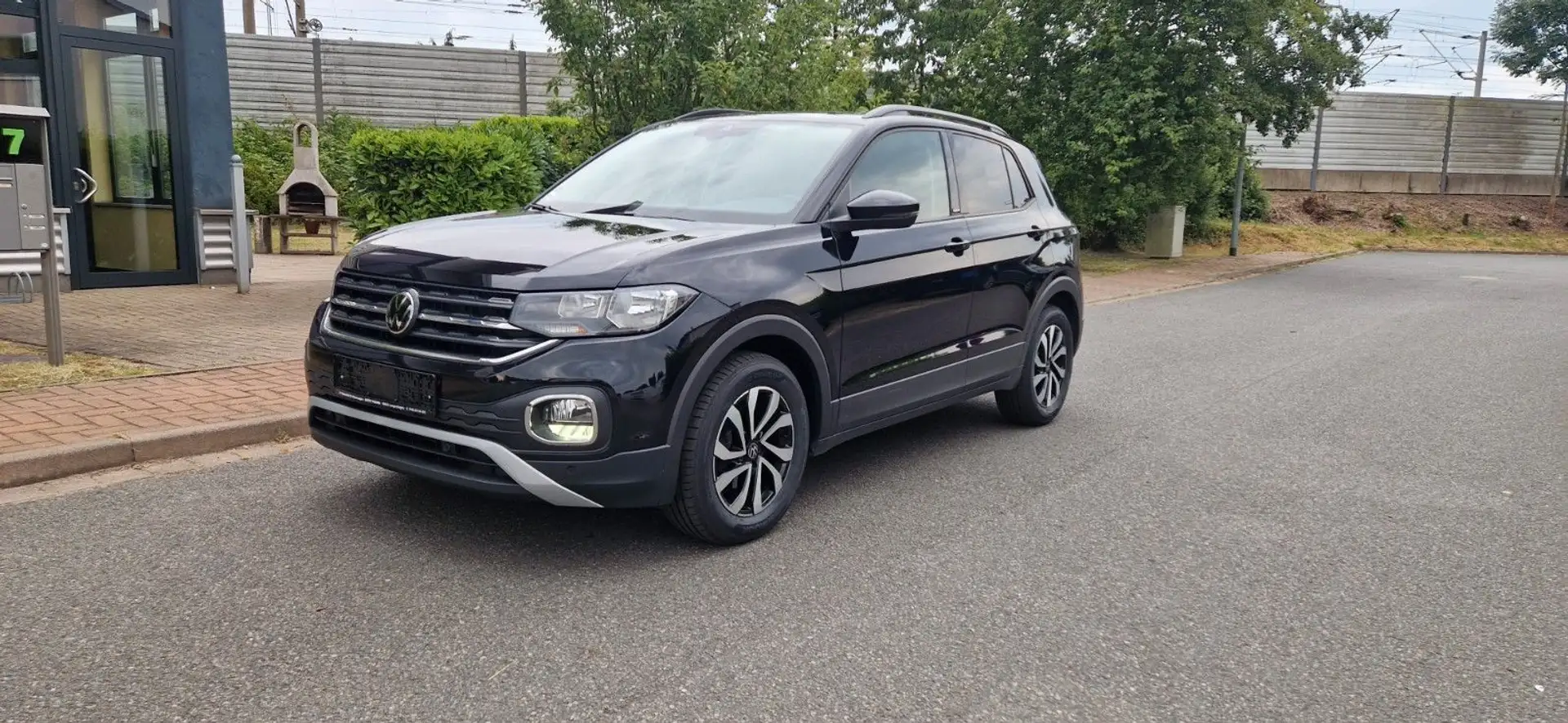 Volkswagen T-Cross Active 1 Hand Top Zustand Kamera Garantie crna - 1
