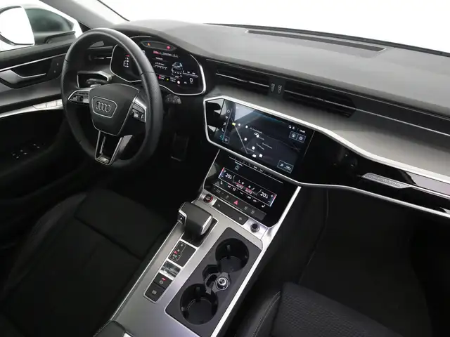 Audi S6 view 13