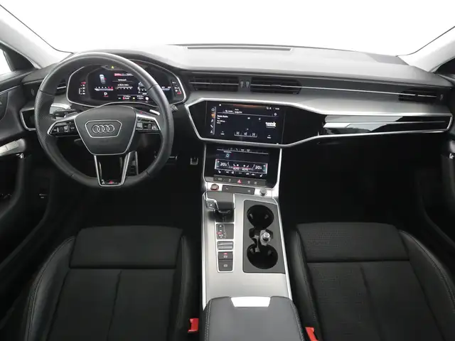 Audi S6 view 11