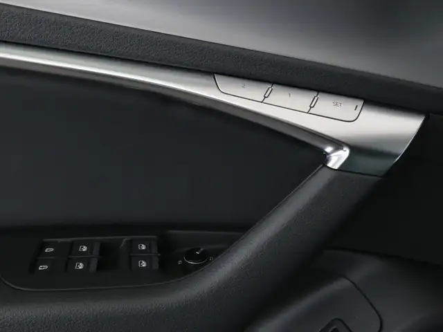 Audi S6 view 14