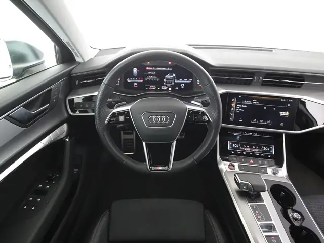 Audi S6 view 10
