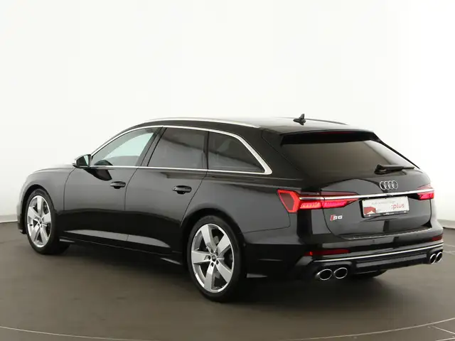 Audi S6 view 5