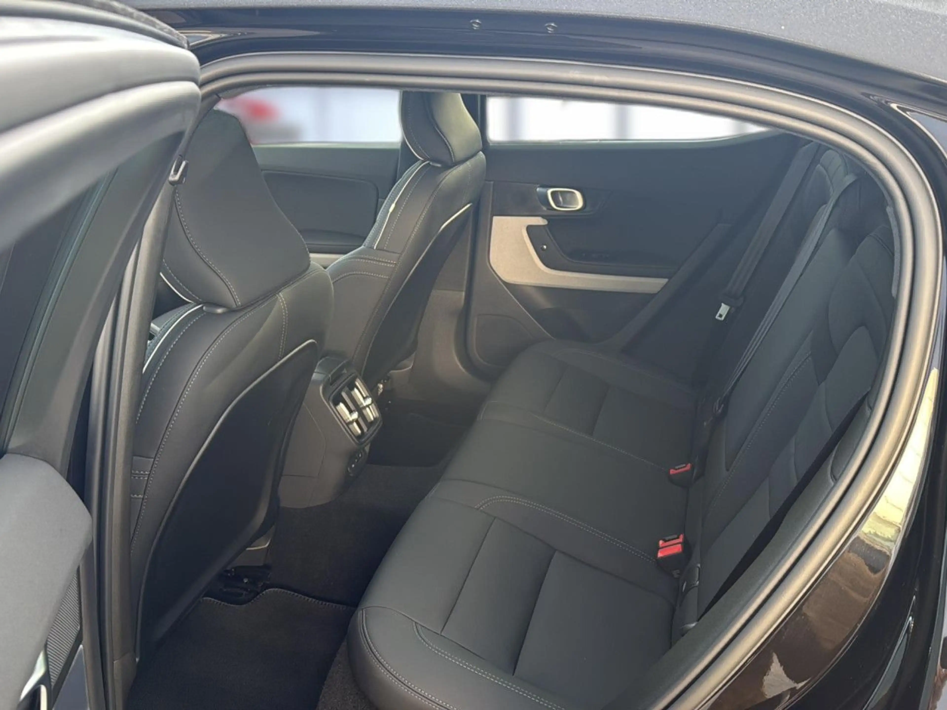 Polestar 2 Long Range Single Bluetooth LED Klima — photo 17