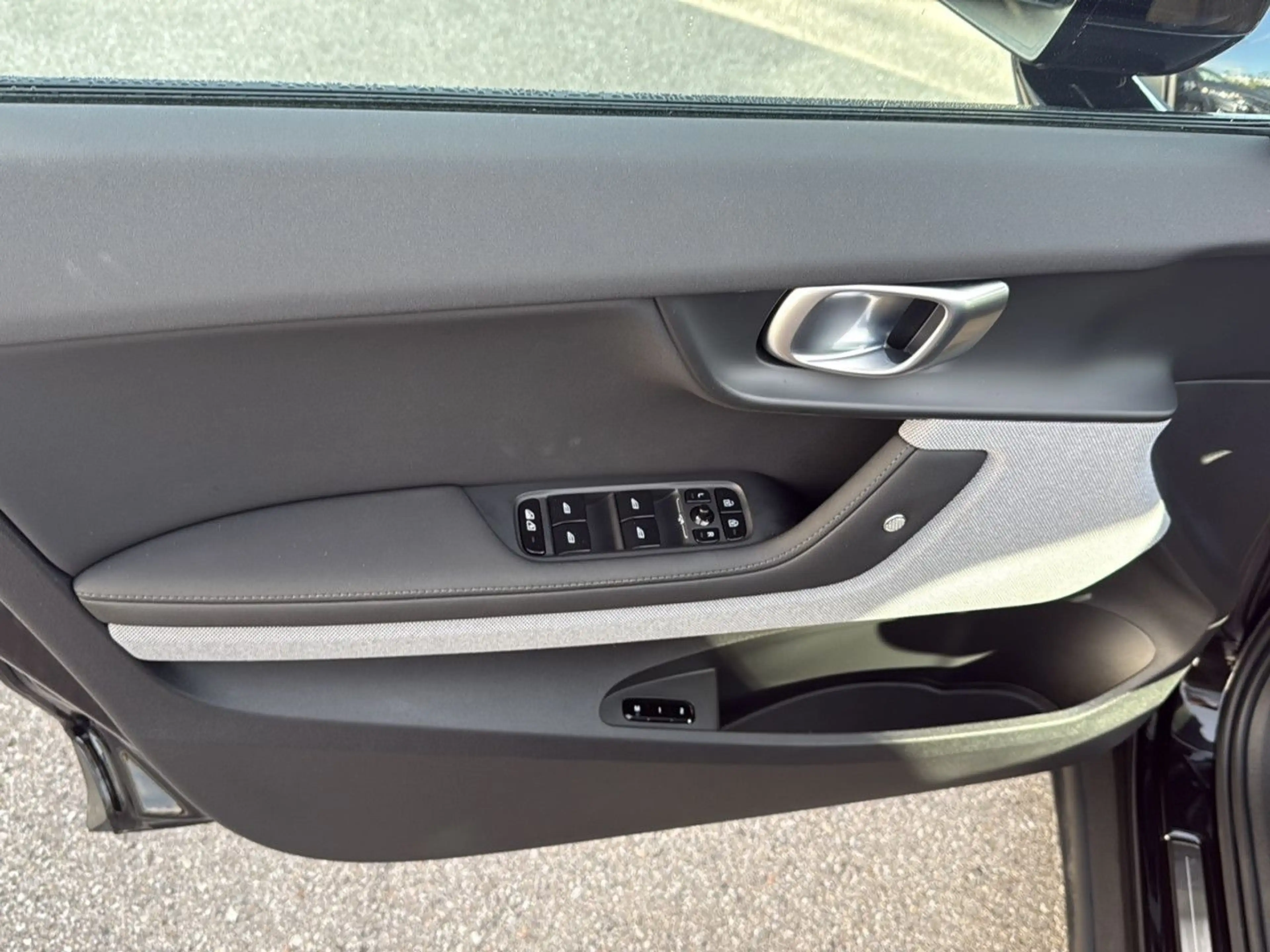 Polestar 2 Long Range Single Bluetooth LED Klima — photo 10
