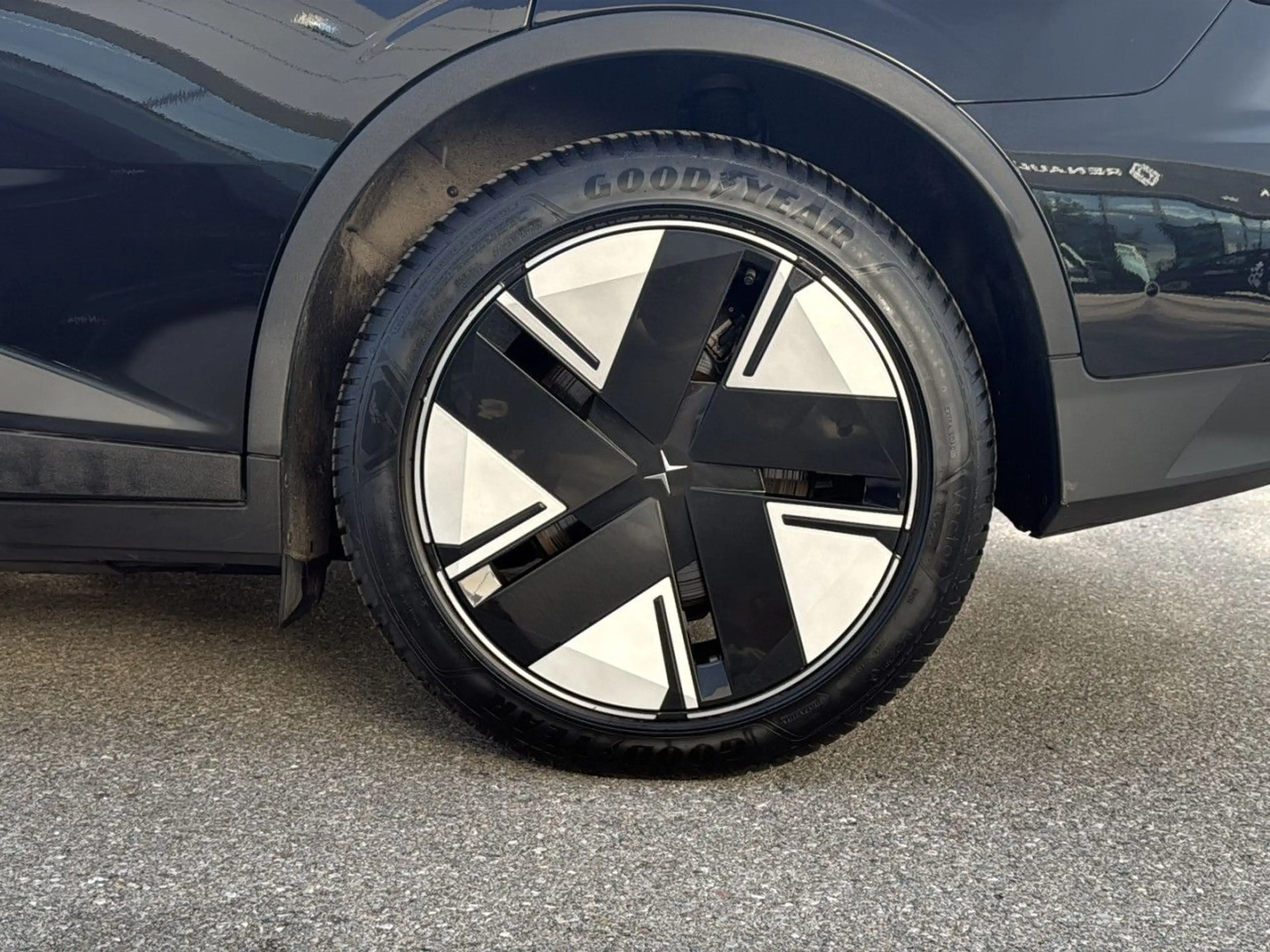 Polestar 2 Long Range Single Bluetooth LED Klima — photo 21