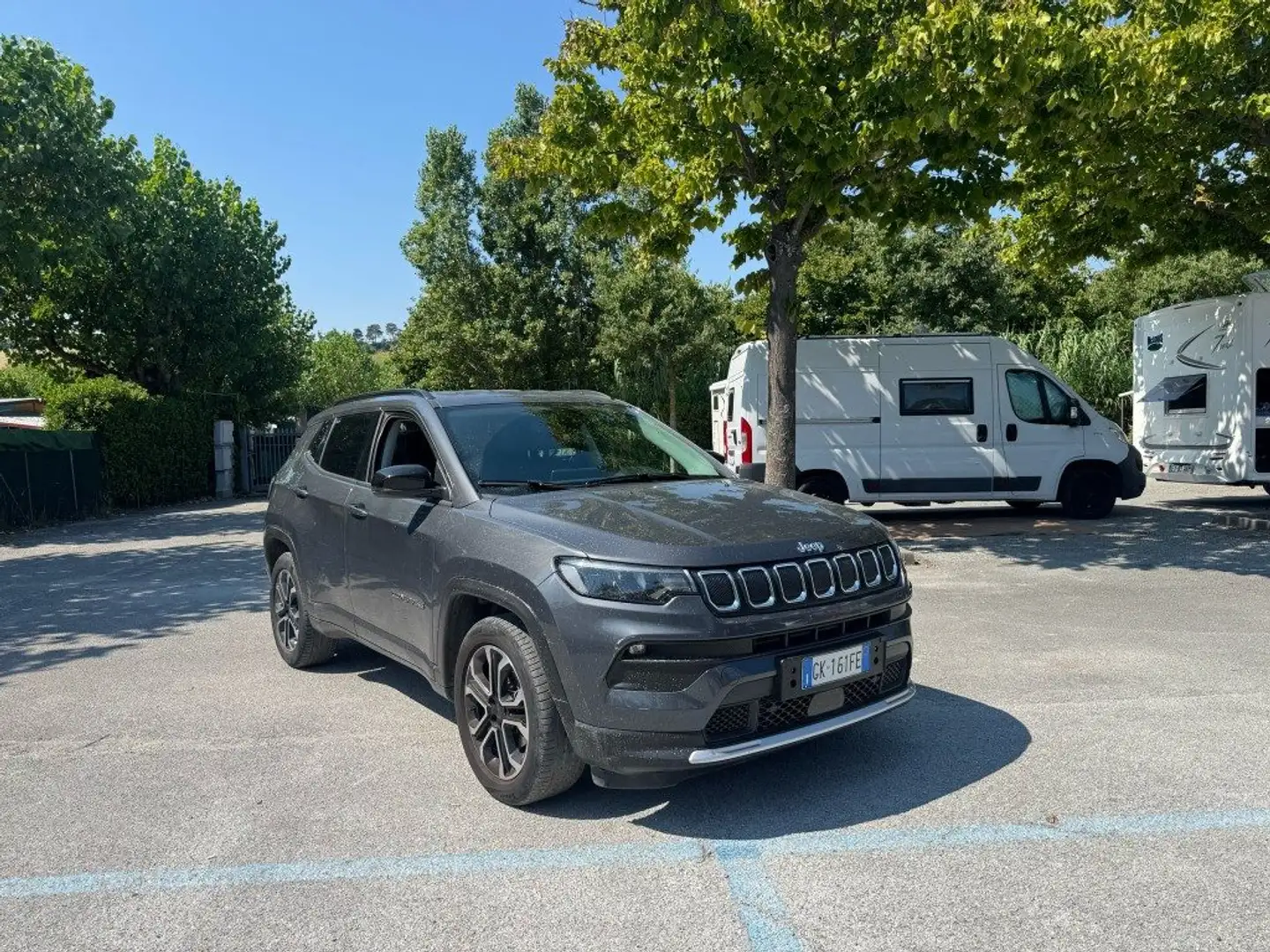 Jeep Compass PROMO FINANZIAMENTO 1.6 MJT II 2WD Limited Gris - 1