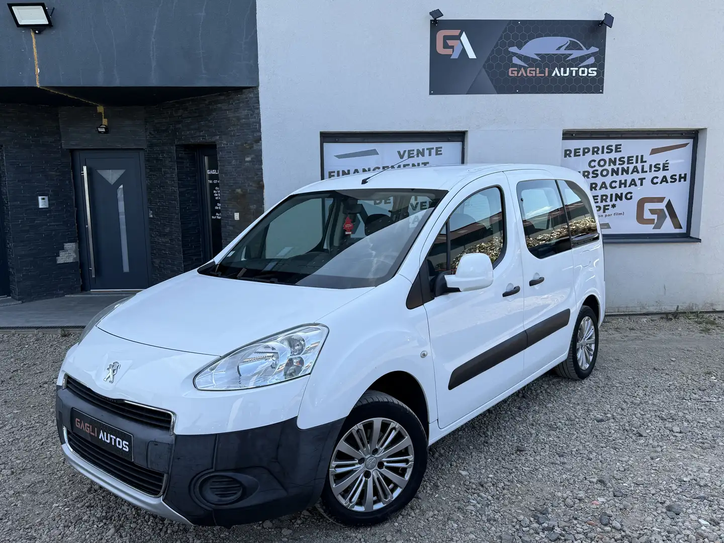 Peugeot Partner 1.6 HDi FAP 90ch Active Wit - 1