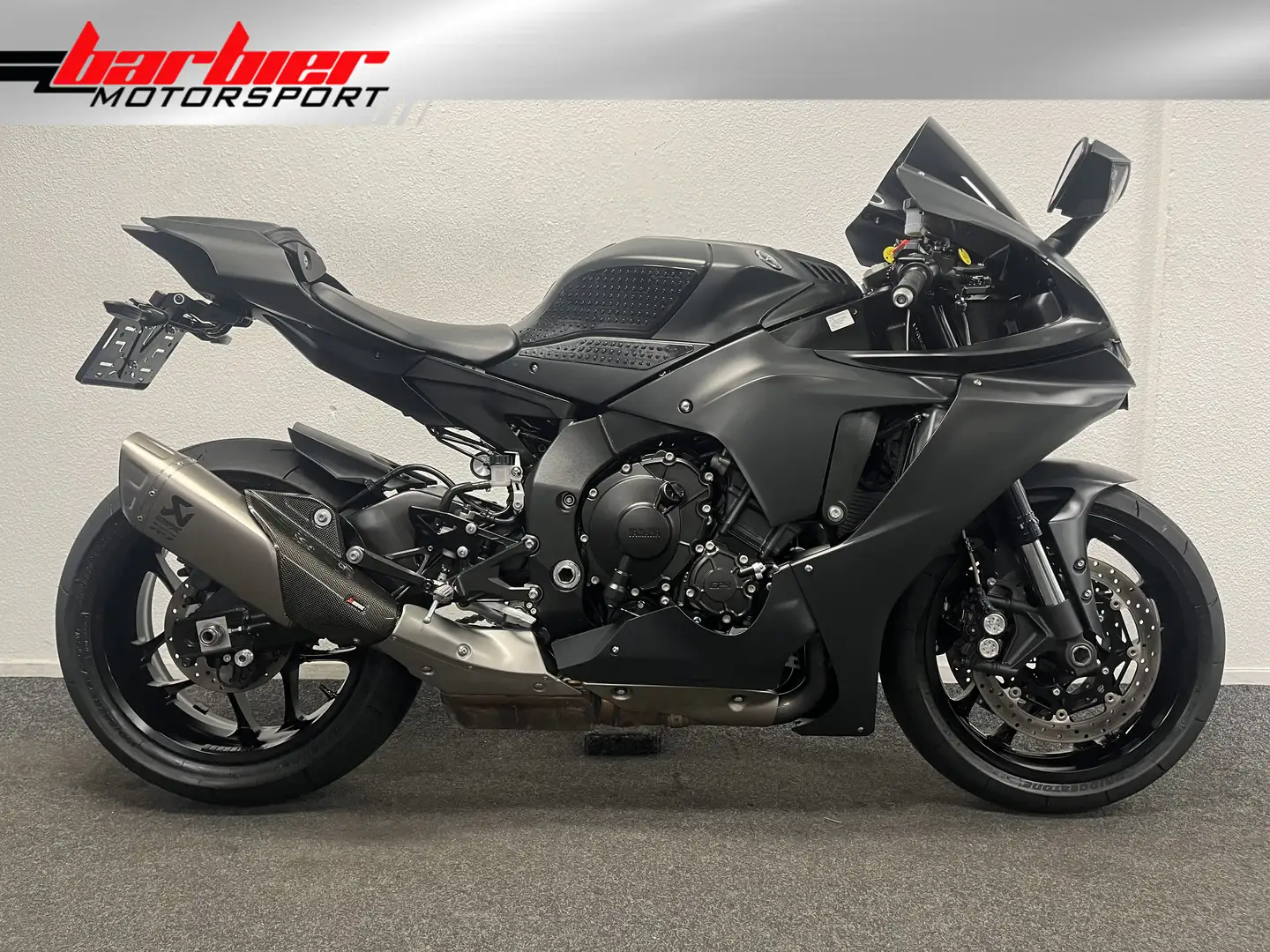 Yamaha YZF-R1 Schwarz - 1