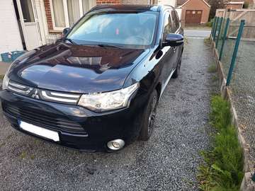Outlander 2.0i 2WD Intense