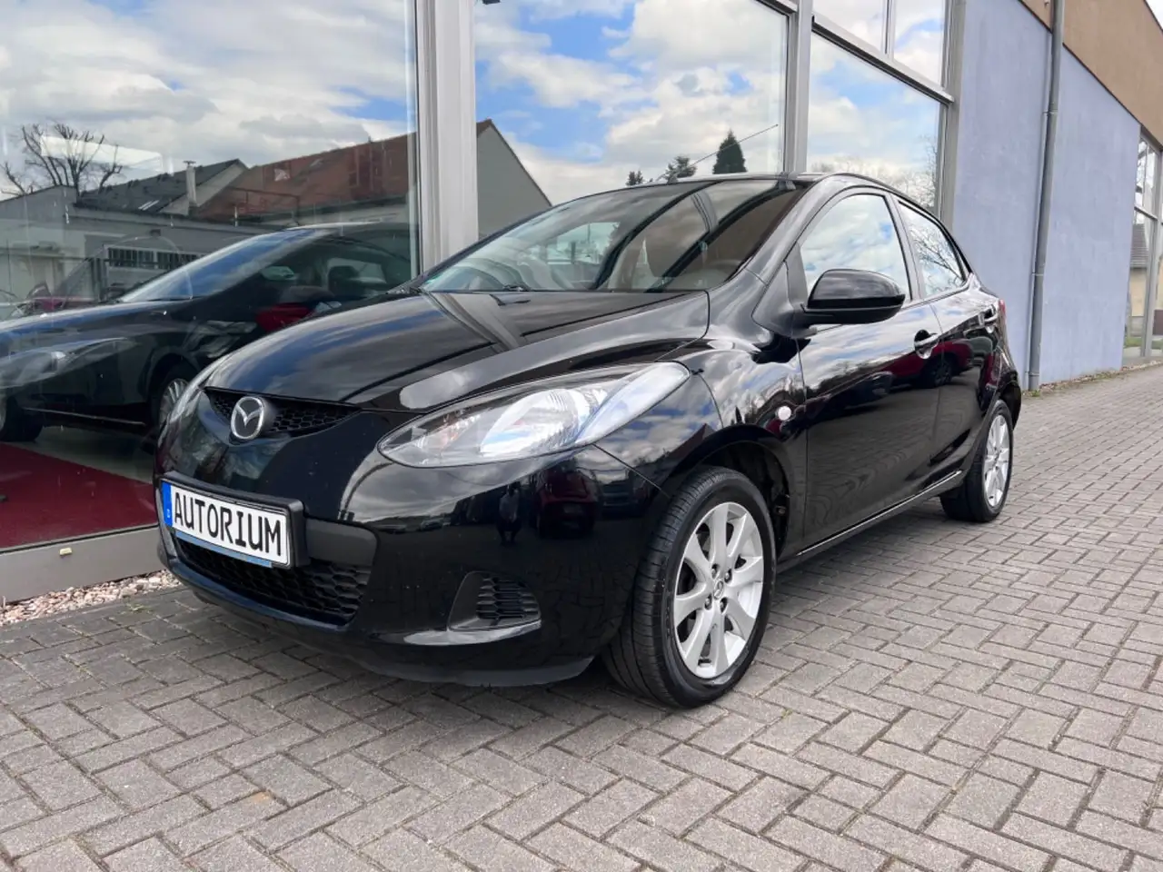 Mazda 2